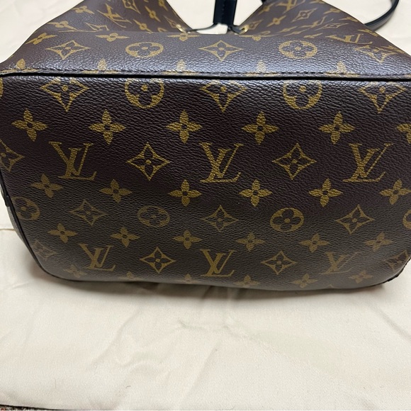 Louis Vuitton Black Monogram Neonoe MM Handbag - Picture 7 of 16